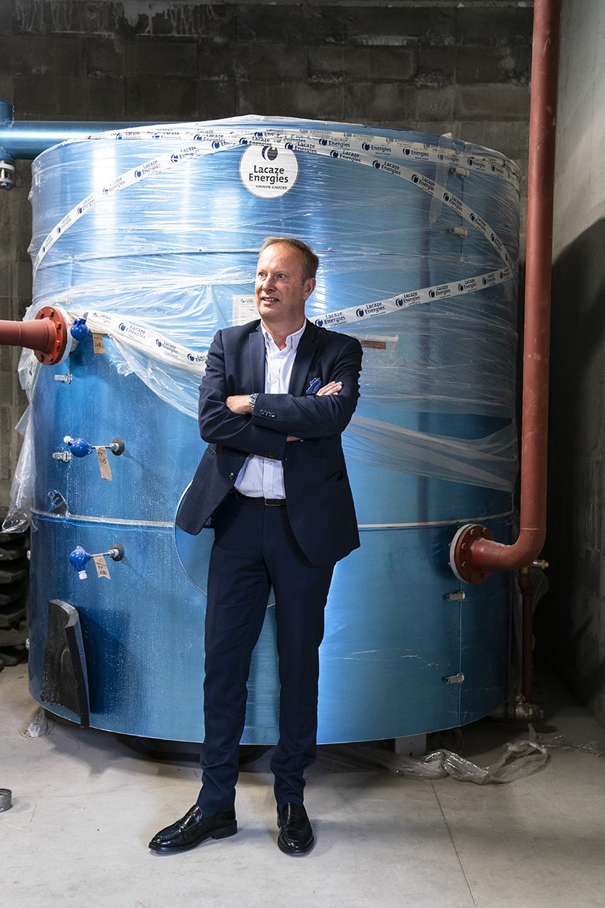 Bertrand Lespagnard, directeur-général adjoint de l'intercommunale hospitalière Vivalia, sur le chantier d'installation du système de cogénération de l'hôpital Princesse Paola. La rentabilité de la machine sera atteinte plus tard que prévu, en raison des prix élevés du gaz. © Anthony Dehez